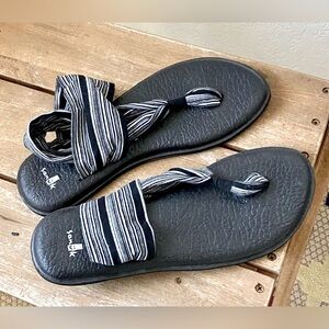 🖤 Sanuk - Women’s Yoga Sling 2 Sandals - Size: 9